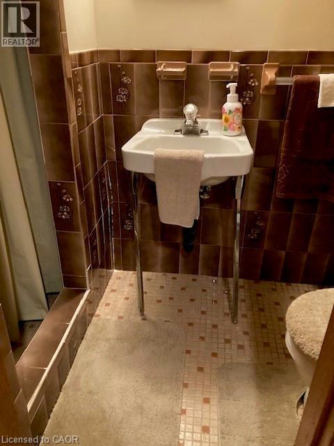 59 Dunkirk Drive, Hamilton, ON - Indoor Photo Showing Other Room