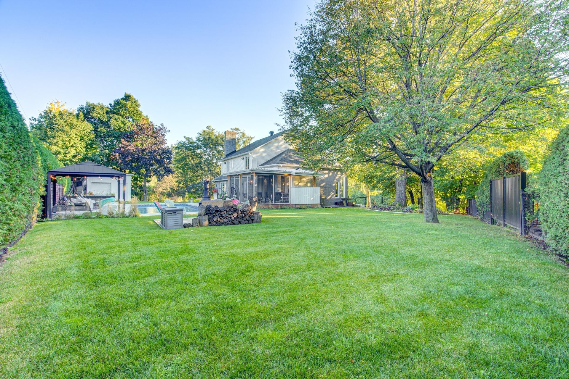 Cour - 25 Rue Carrier, Saint-Mathieu-De-Beloeil, QC - Outdoor