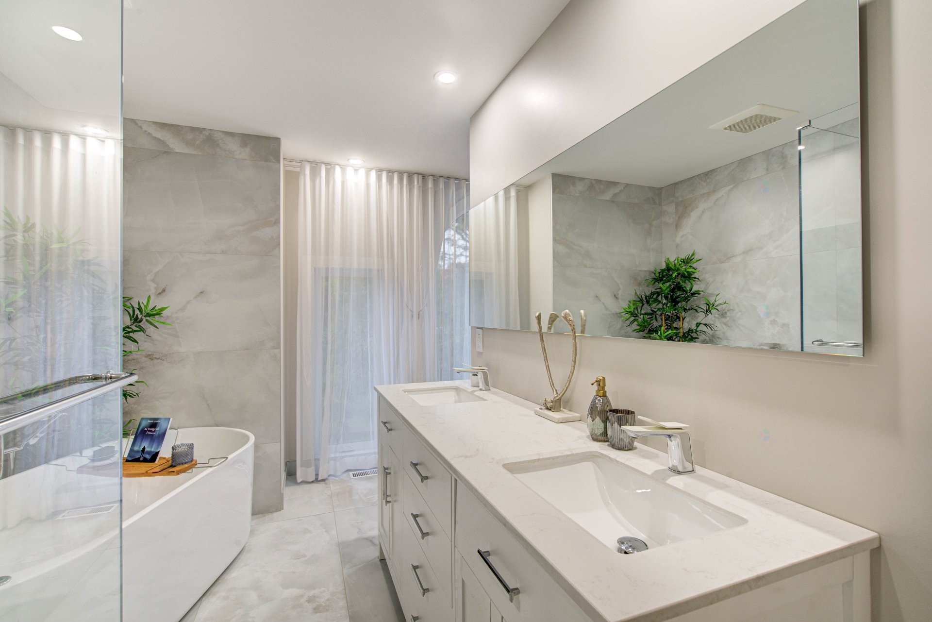 Salle de bains attenante à la CCP - 25 Rue Carrier, Saint-Mathieu-De-Beloeil, QC - Indoor Photo Showing Bathroom