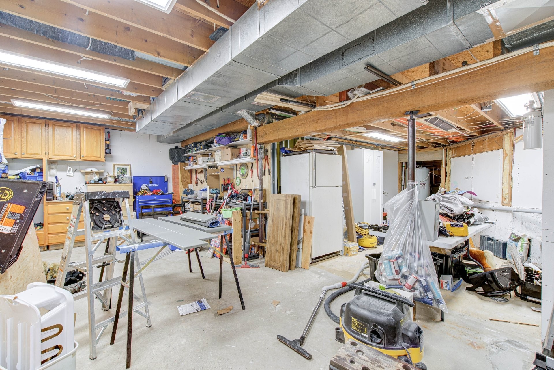 Atelier - 25 Rue Carrier, Saint-Mathieu-De-Beloeil, QC - Indoor Photo Showing Basement