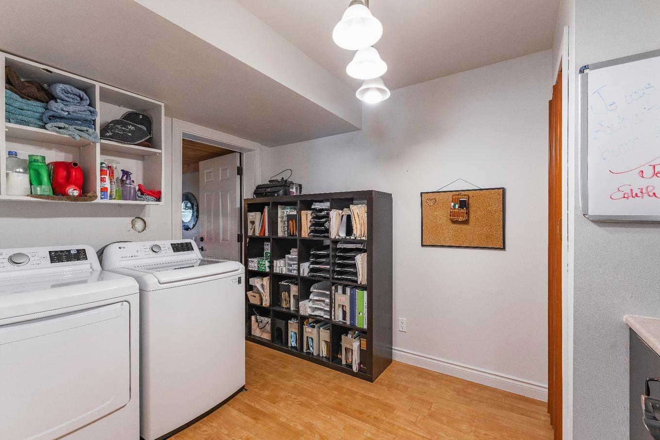 Laundry room - 121 Route 216, Stoke, QC - Indoor Photo Showing Laundry Room