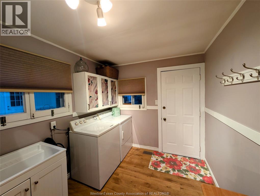 1276 Argyle, Windsor, ON - Indoor Photo Showing Laundry Room