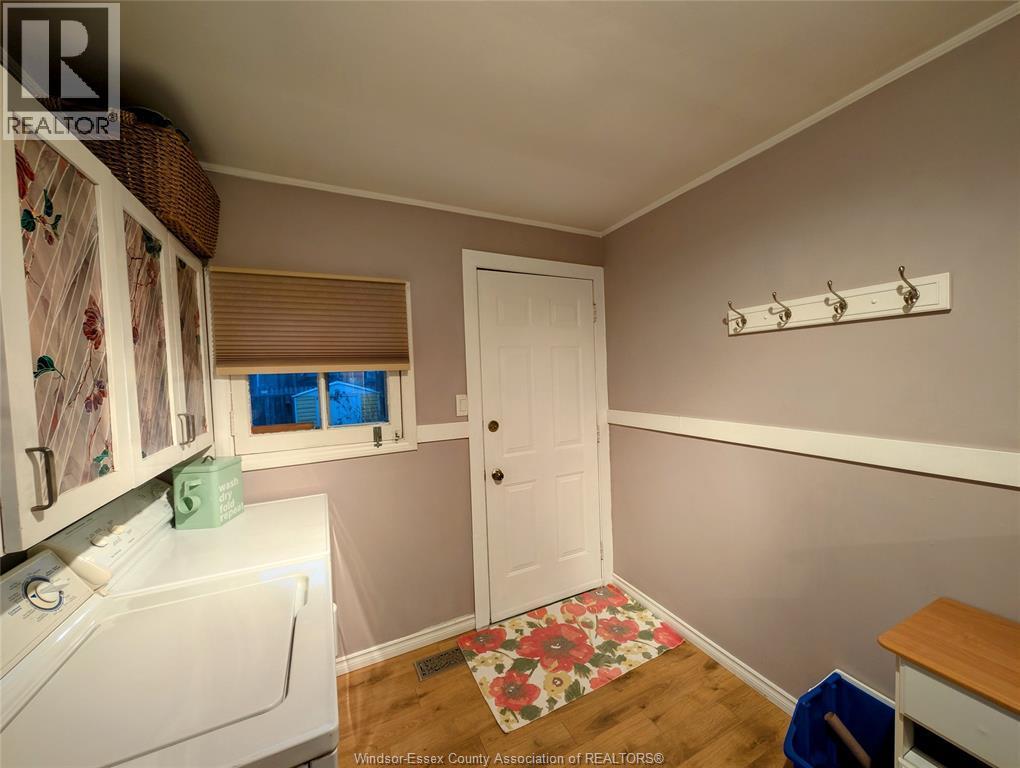 1276 Argyle, Windsor, ON - Indoor Photo Showing Laundry Room