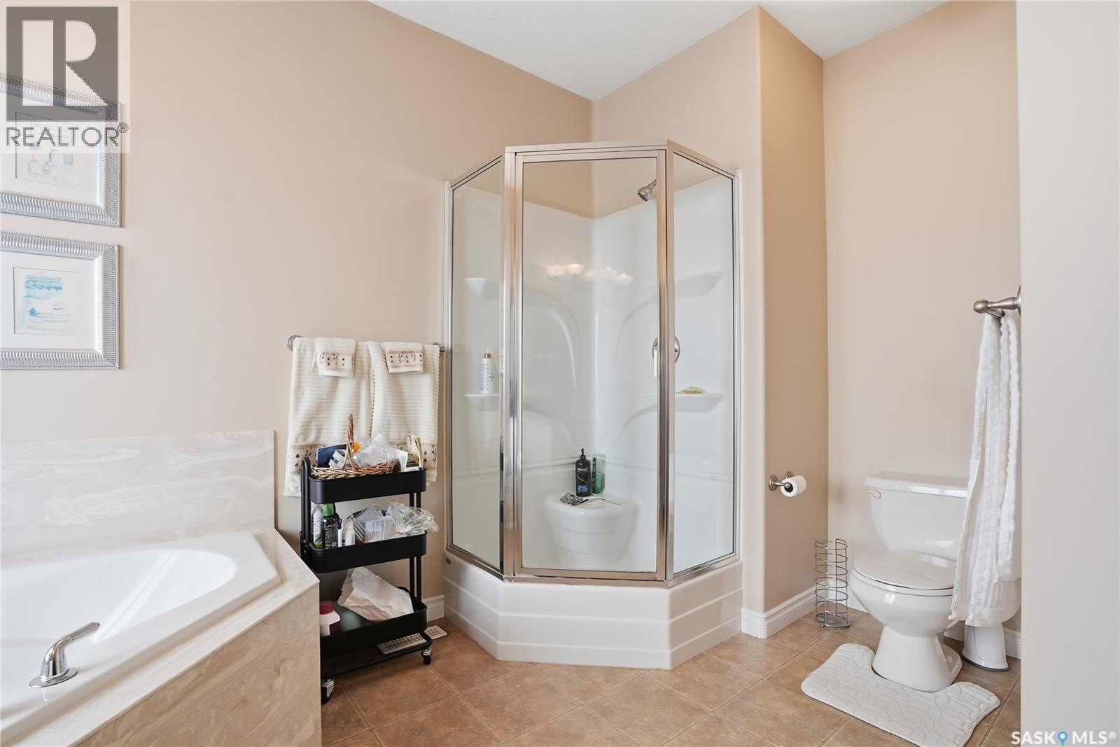 110 Brookshire Crescent, Saskatoon, SK - Indoor Photo Showing Bathroom