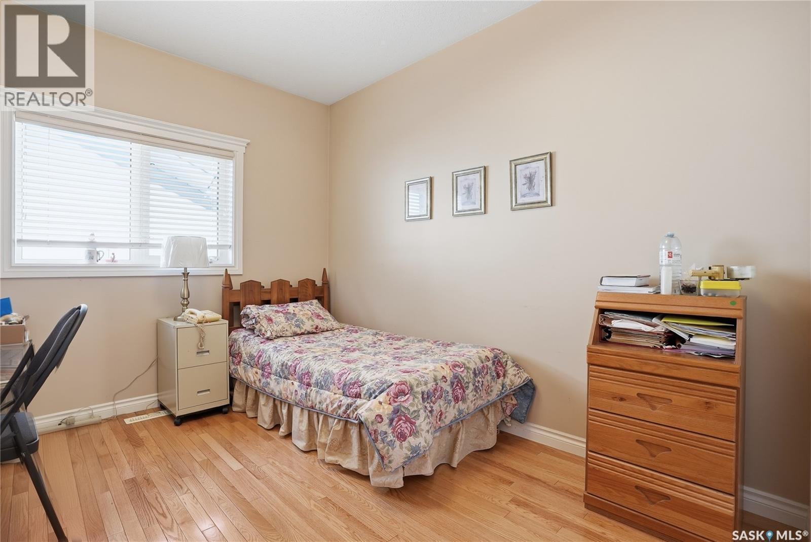 110 Brookshire Crescent, Saskatoon, SK - Indoor Photo Showing Bedroom