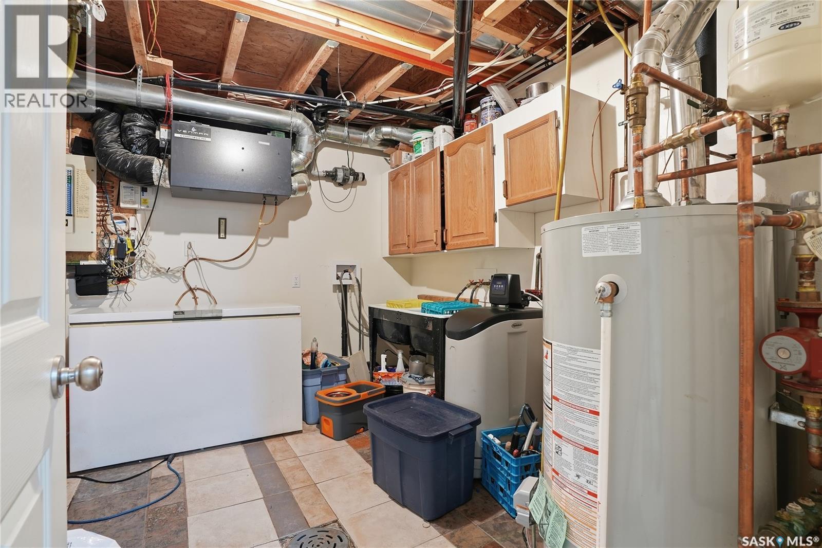 110 Brookshire Crescent, Saskatoon, SK - Indoor Photo Showing Basement