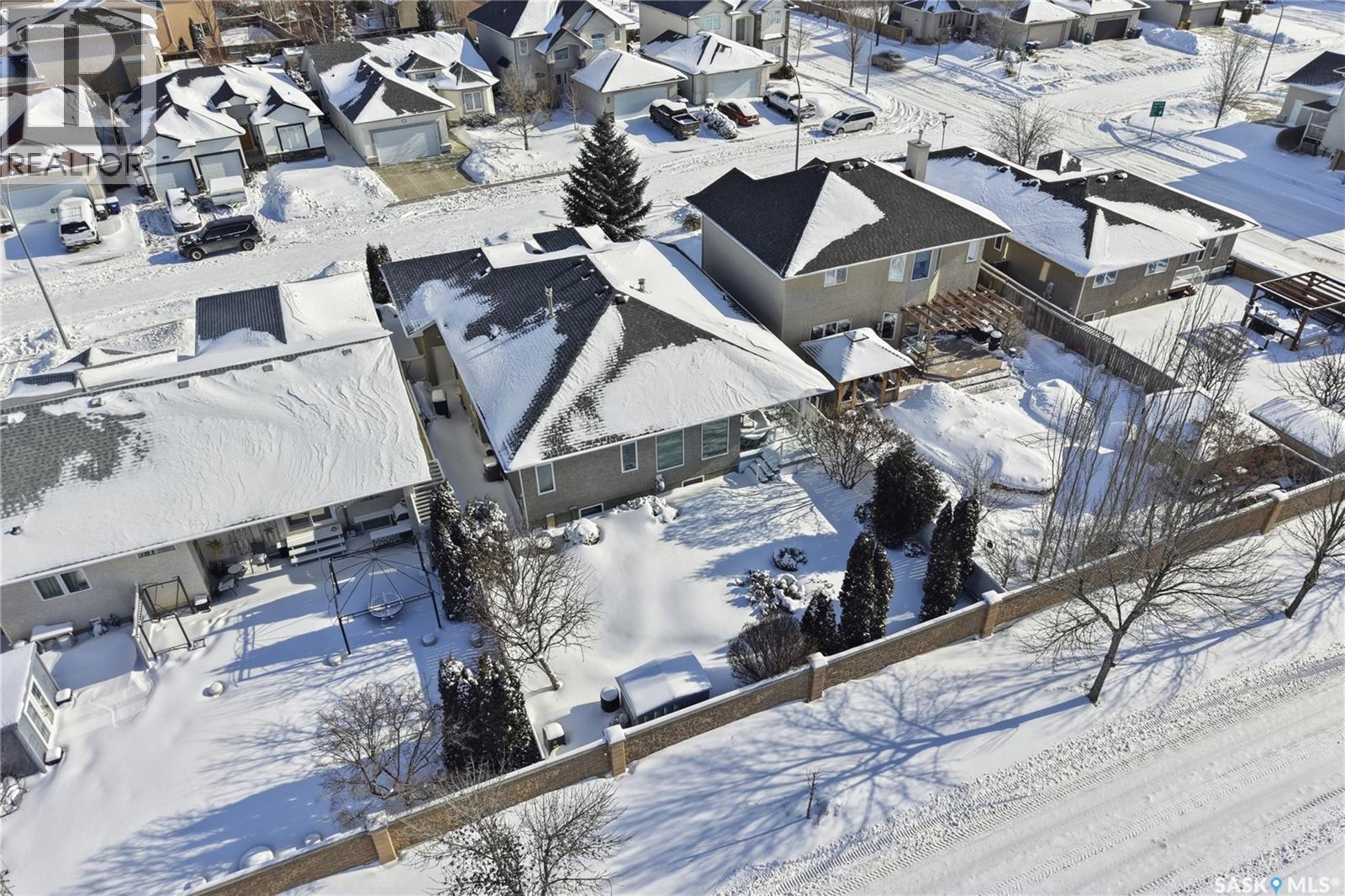 110 Brookshire Crescent, Saskatoon, SK - Outdoor