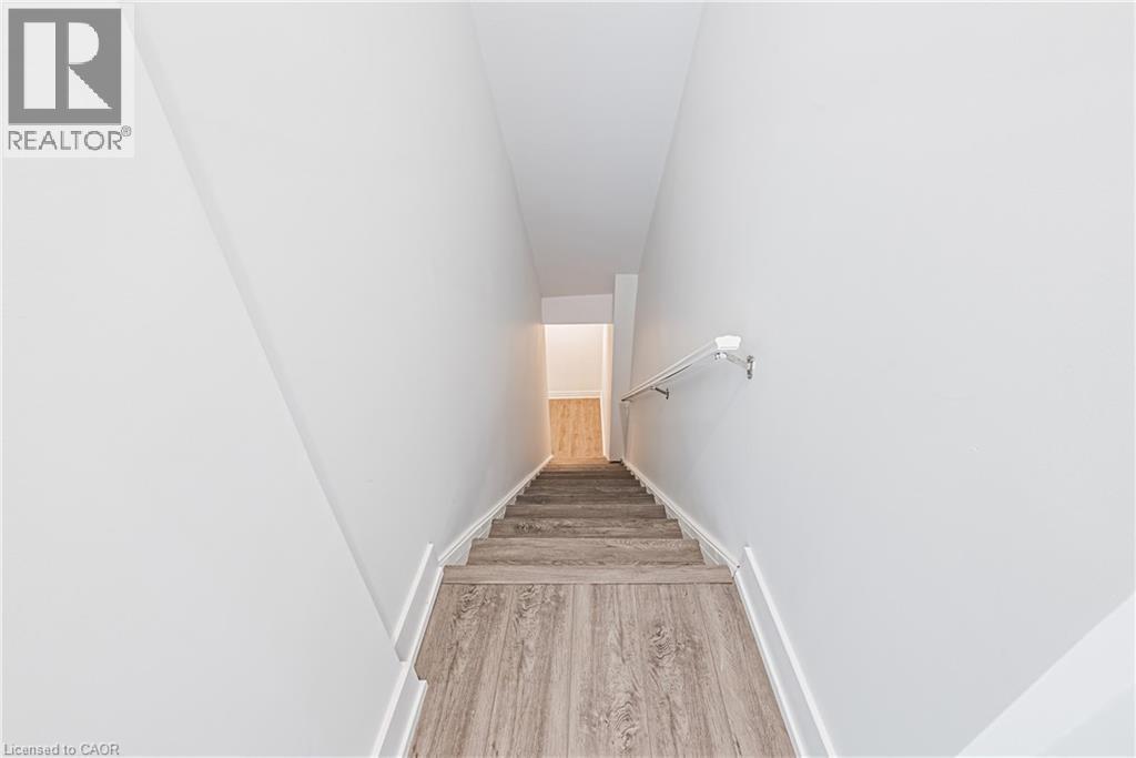 1127 Main Street E, Hamilton, ON