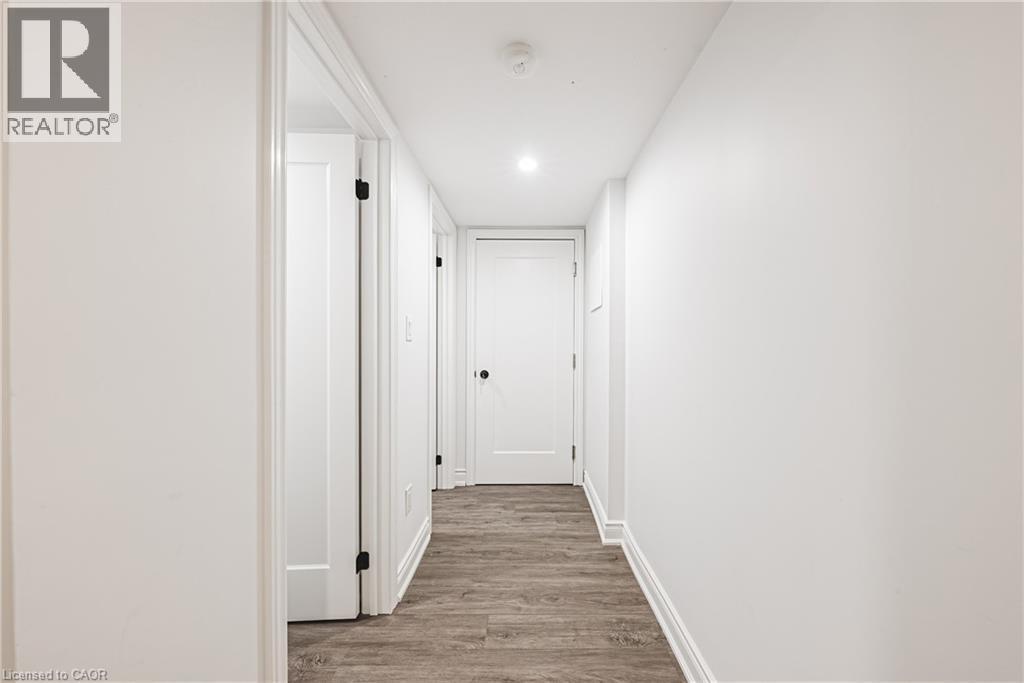 1127 Main Street E, Hamilton, ON