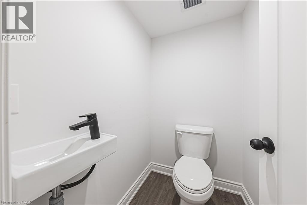 1127 Main Street E, Hamilton, ON