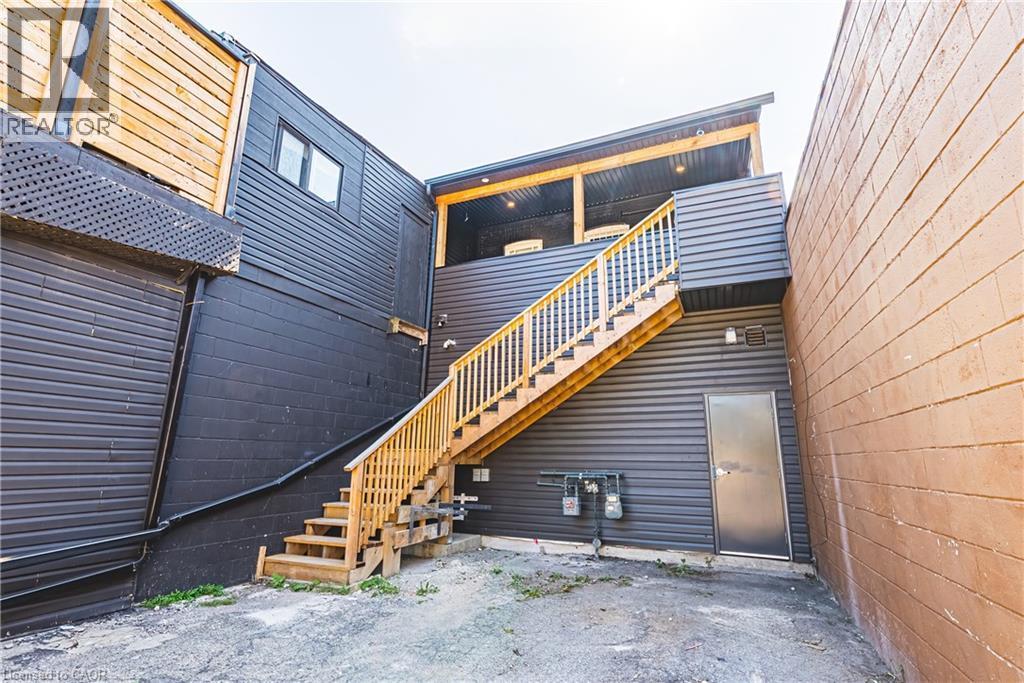 1127 Main Street E, Hamilton, ON