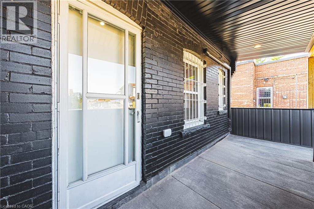 1127 Main Street E, Hamilton, ON