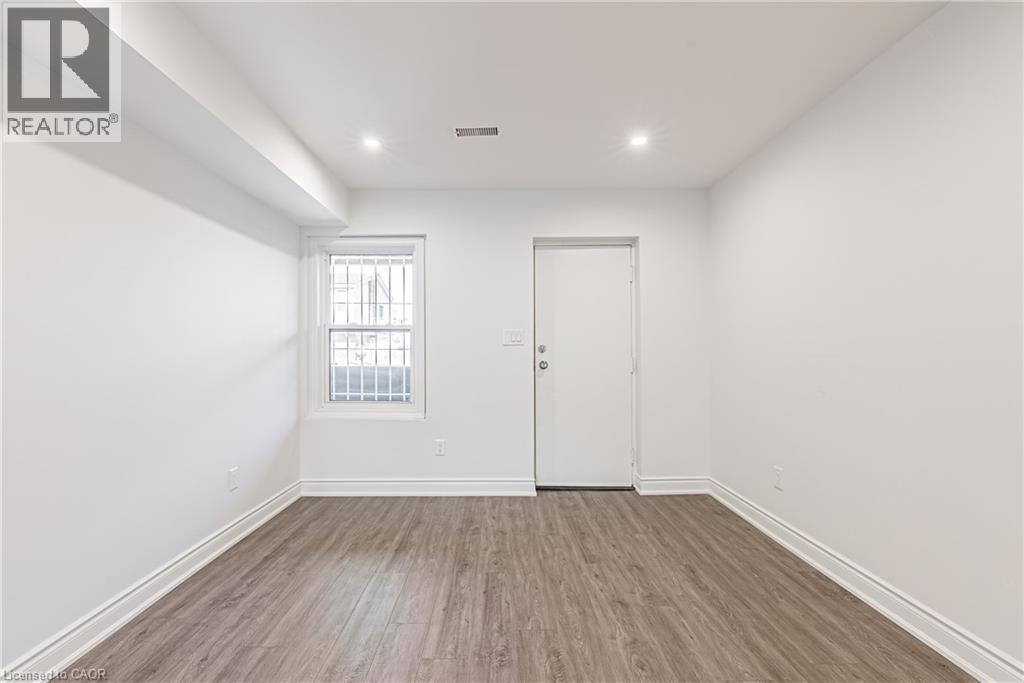 1127 Main Street E, Hamilton, ON