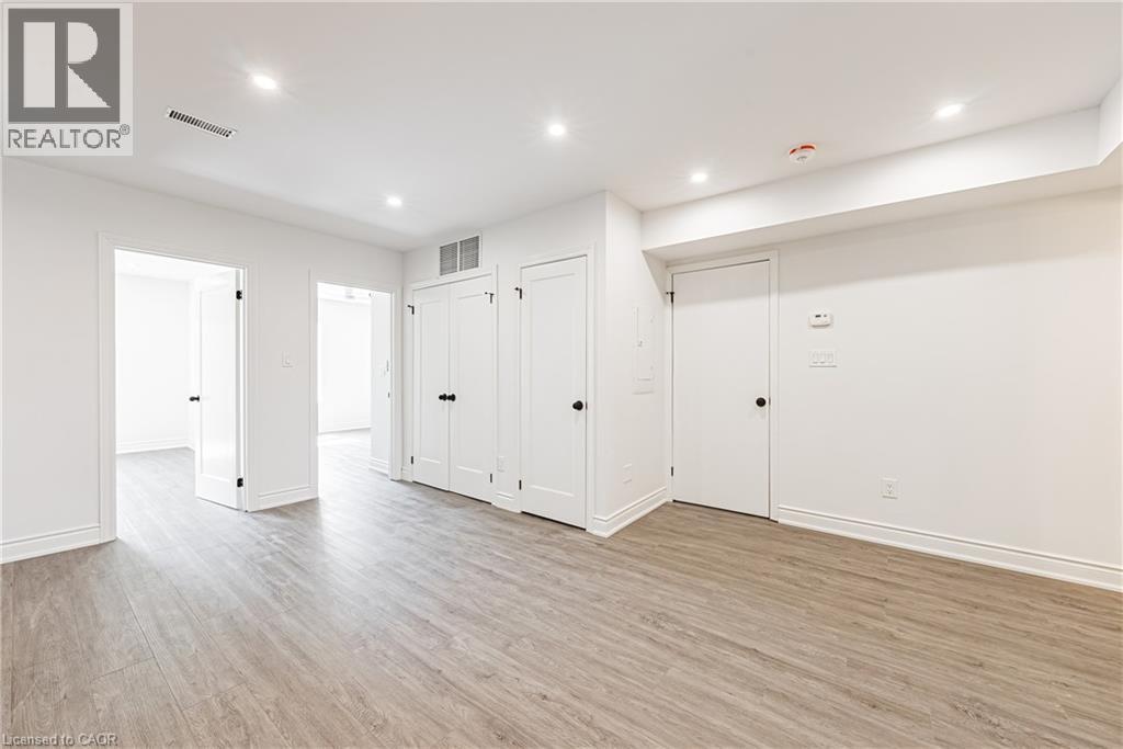 1127 Main Street E, Hamilton, ON