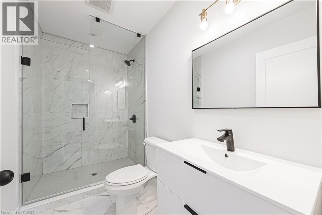 1127 Main Street E, Hamilton, ON