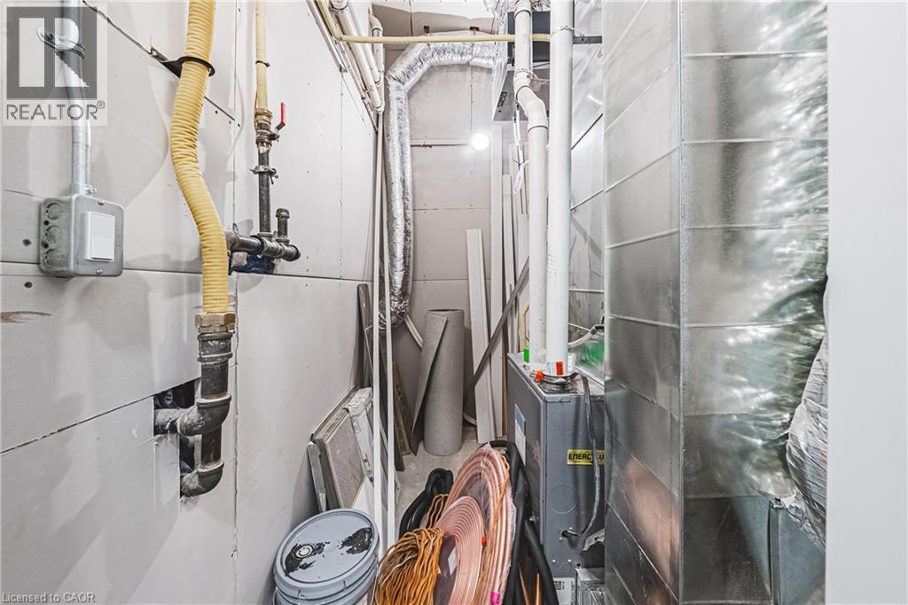 1127 Main Street E, Hamilton, ON