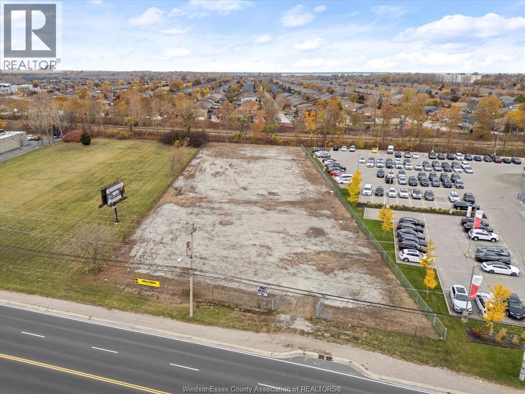 10982 Tecumseh Road East, Windsor, ON