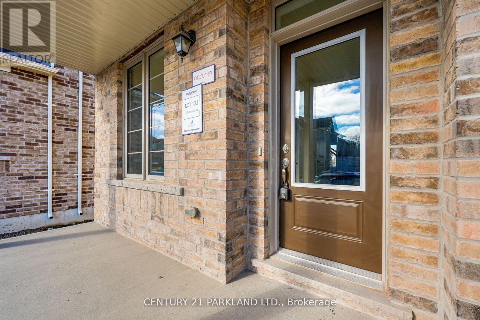 1352 Davis Loop, Innisfil, ON - Outdoor With Exterior