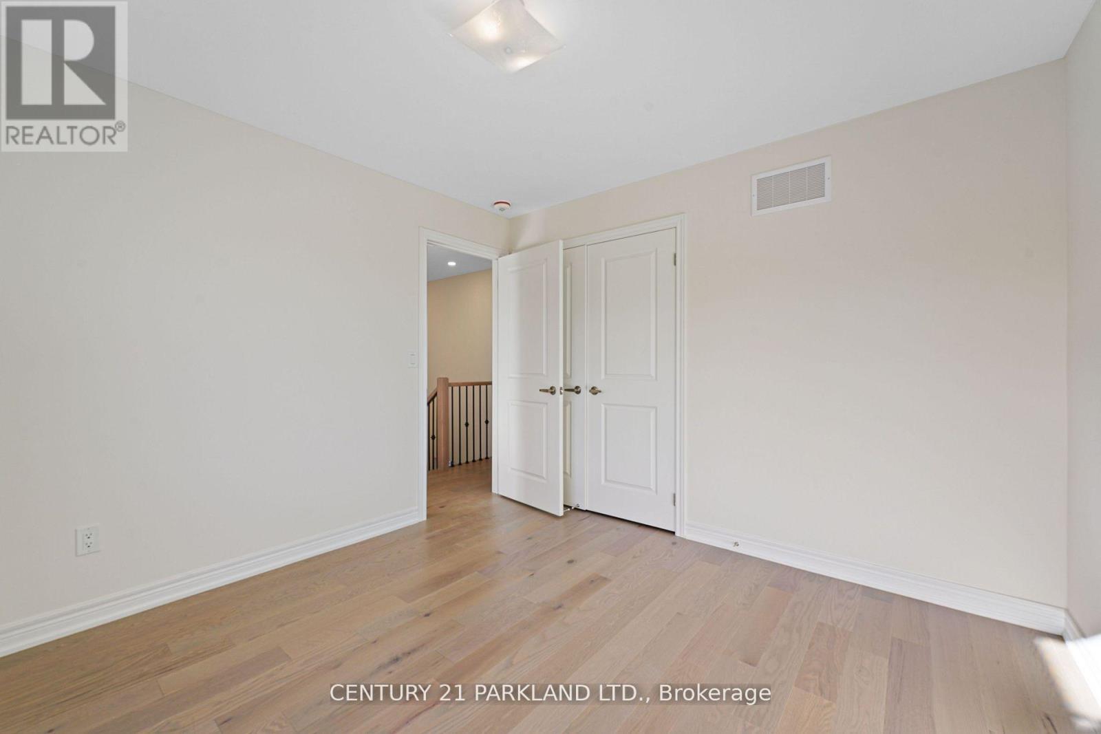 1352 Davis Loop, Innisfil, ON - Indoor Photo Showing Other Room