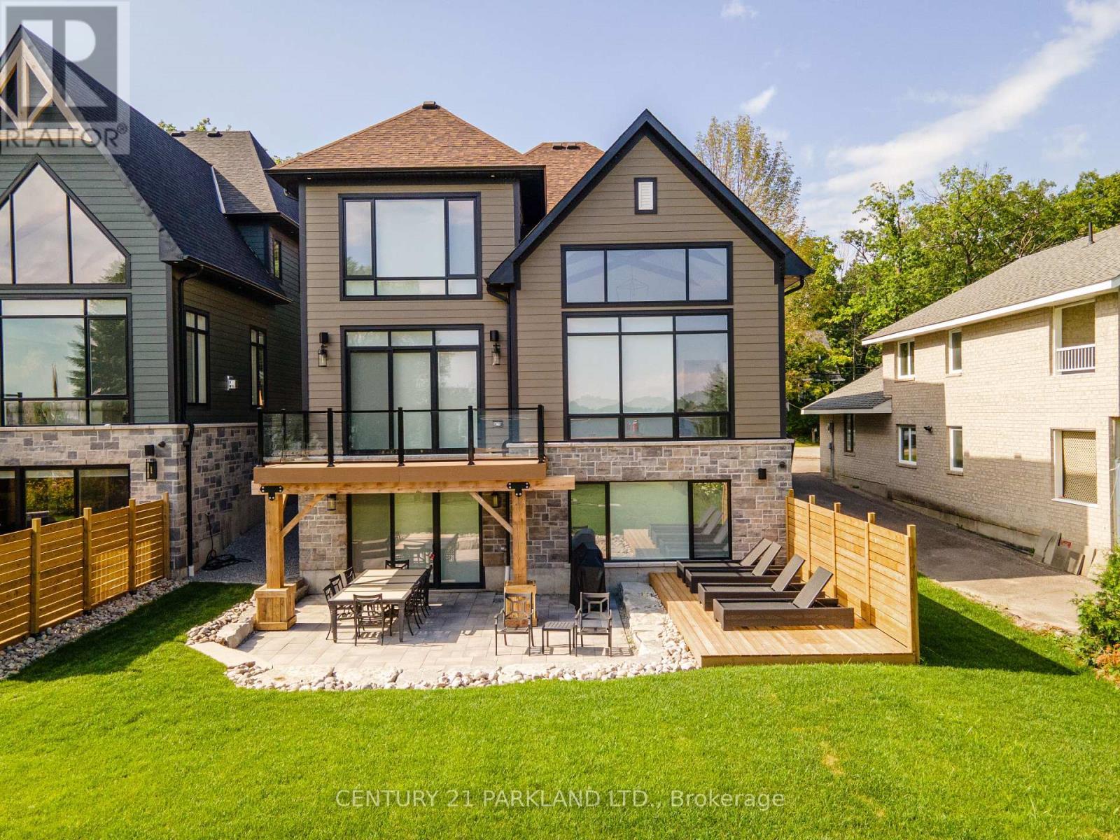 326 Tiny Beaches Road S, Tiny, ON - Outdoor