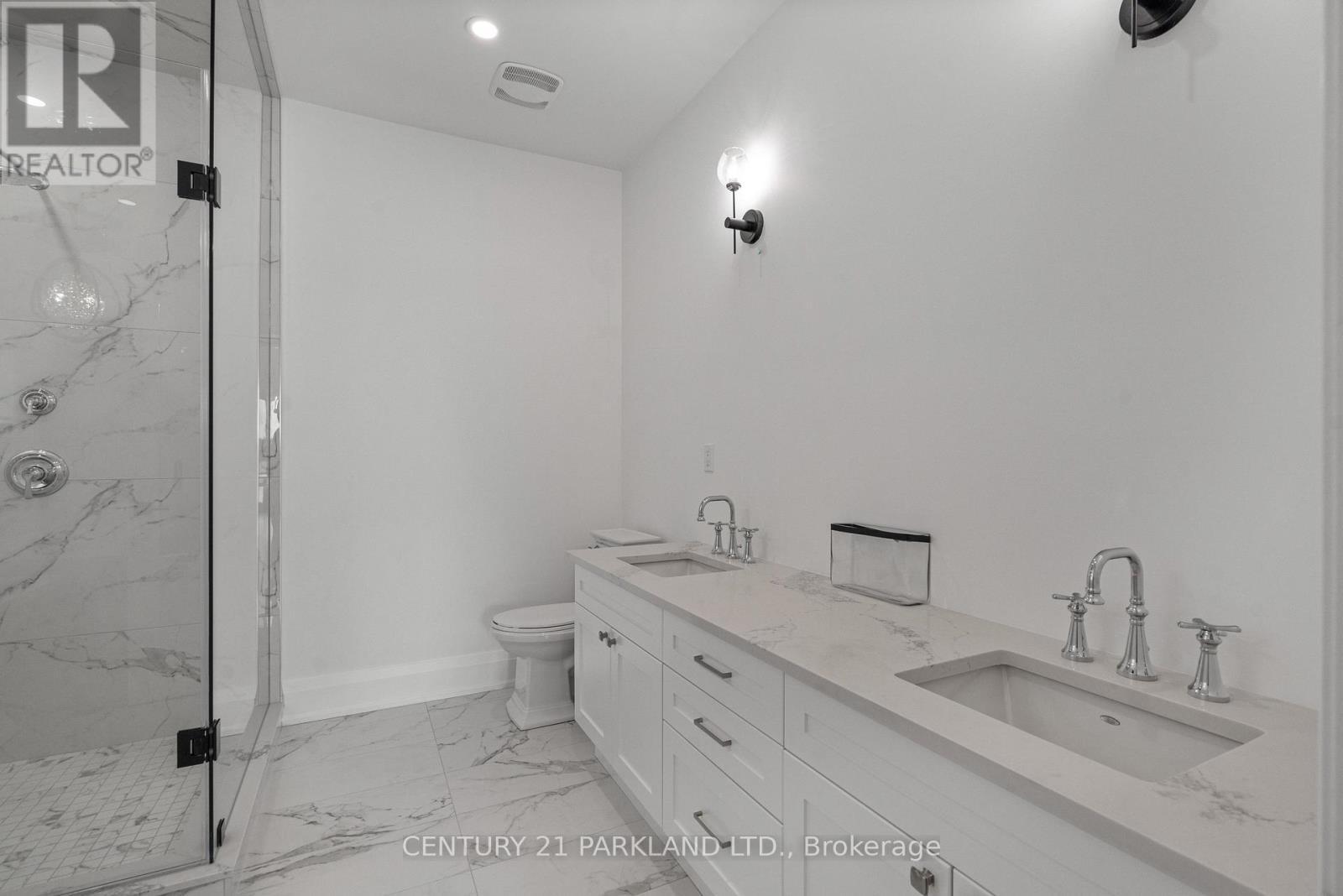 326 Tiny Beaches Road S, Tiny, ON - Indoor Photo Showing Bathroom