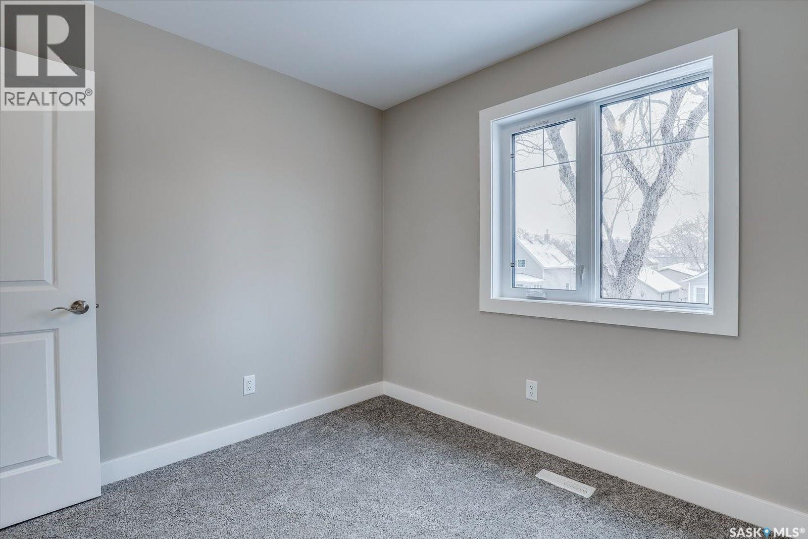133 E Avenue S, Saskatoon, SK - Indoor Photo Showing Other Room