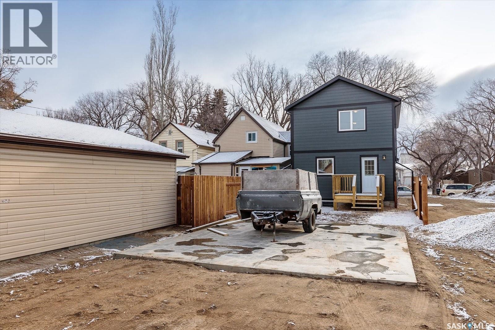 133 E Avenue S, Saskatoon, SK - Outdoor