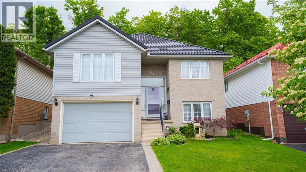 44 Dunnigan Drive E, Kitchener, ON - Outdoor