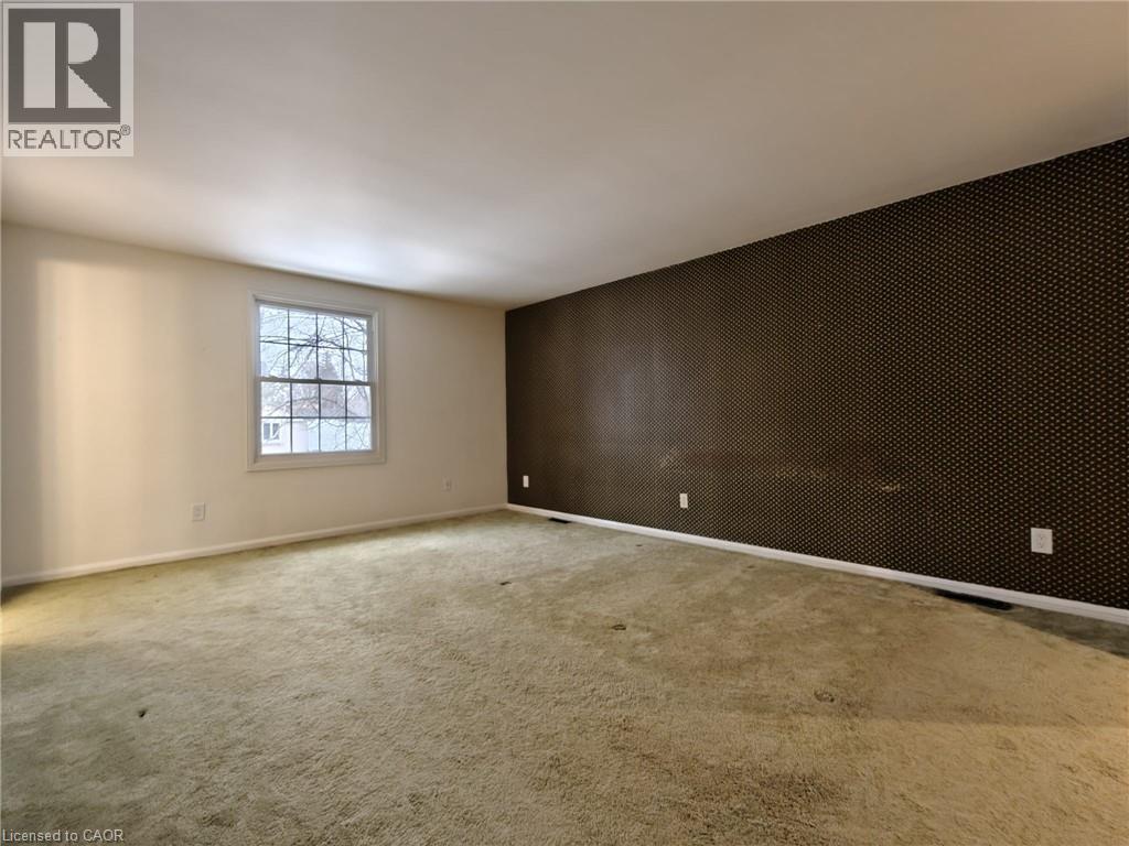 362 Pommel Gate Crescent, Waterloo, ON - Indoor Photo Showing Other Room