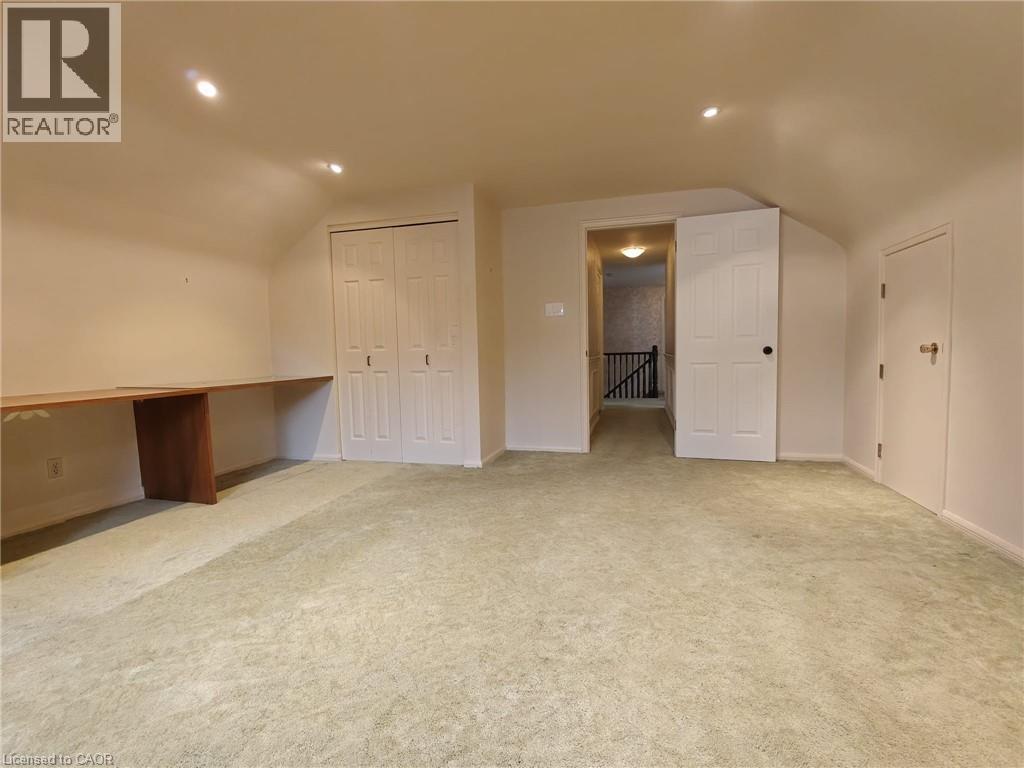 362 Pommel Gate Crescent, Waterloo, ON - Indoor Photo Showing Other Room