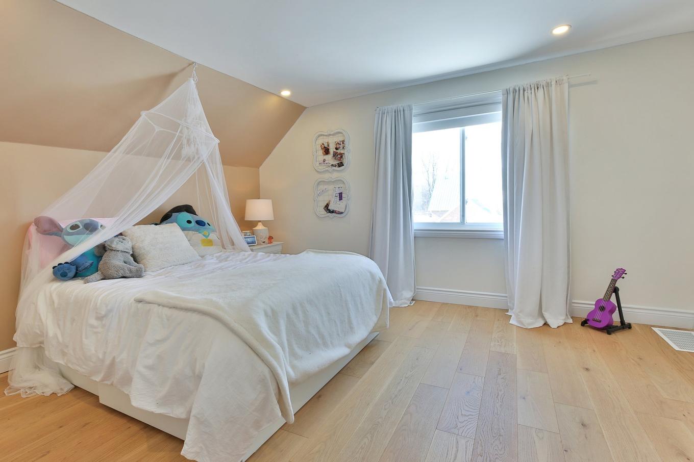Bedroom - 19 Rue Rolland, Saint-Jean-Sur-Richelieu, QC