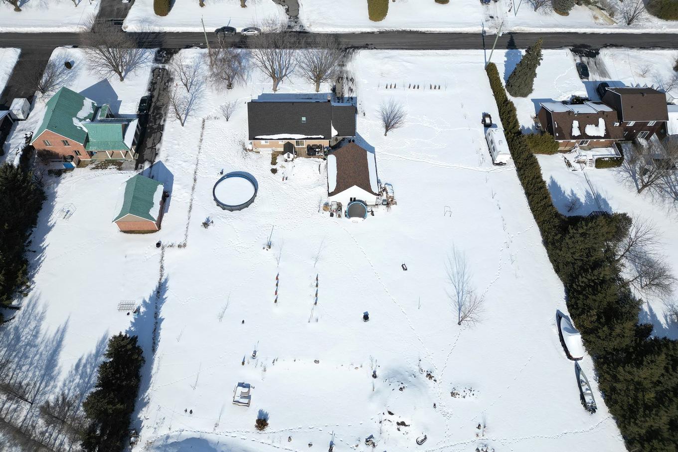 Aerial photo - 19 Rue Rolland, Saint-Jean-Sur-Richelieu, QC