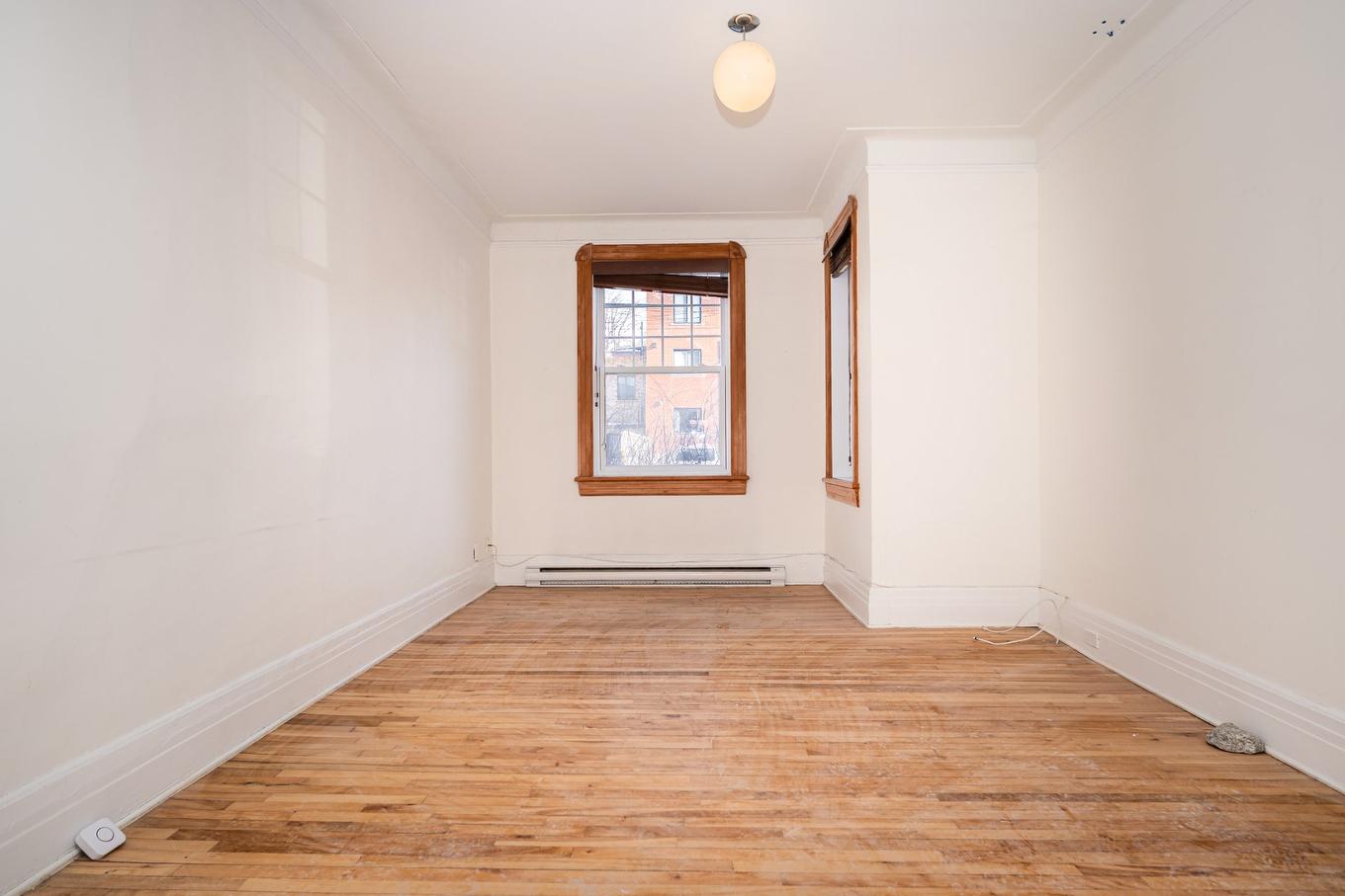 Living room - 6644 Av. Henri-Julien, Montréal (Rosemont/La Petite-Patrie), QC - Indoor Photo Showing Other Room