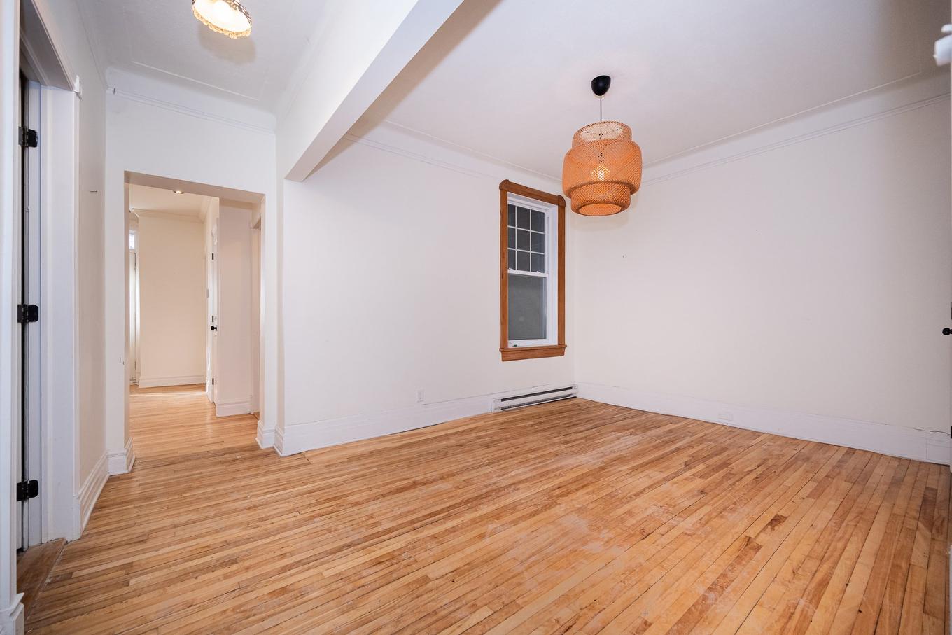 Living room - 6644 Av. Henri-Julien, Montréal (Rosemont/La Petite-Patrie), QC - Indoor Photo Showing Other Room