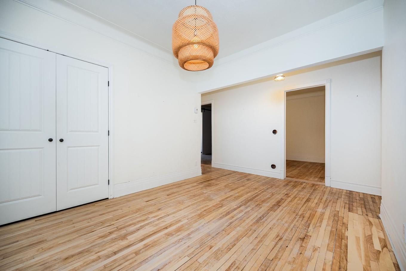 Living room - 6644 Av. Henri-Julien, Montréal (Rosemont/La Petite-Patrie), QC - Indoor Photo Showing Other Room