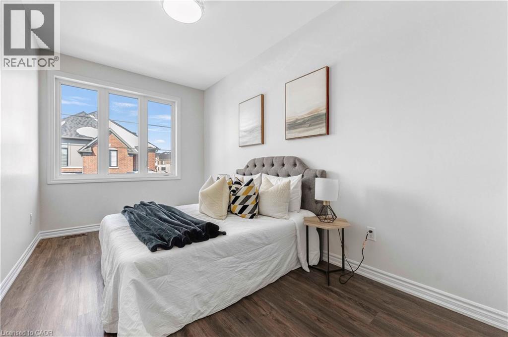 1426 Oakmont Common, Burlington, ON - Indoor Photo Showing Bedroom