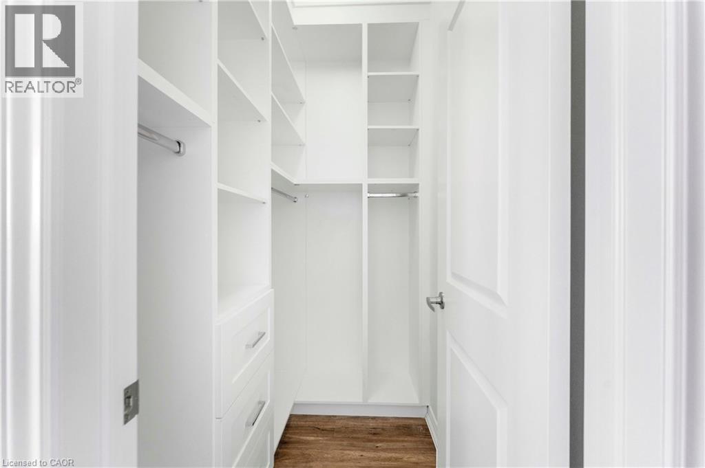 1426 Oakmont Common, Burlington, ON - Indoor With Storage