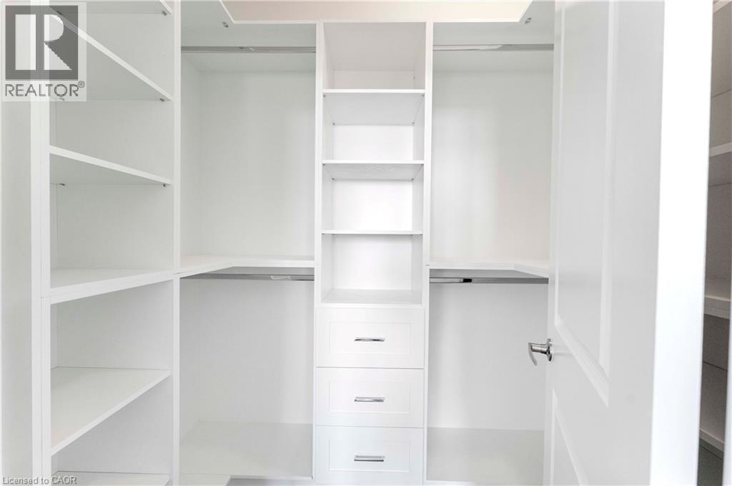1426 Oakmont Common, Burlington, ON - Indoor With Storage