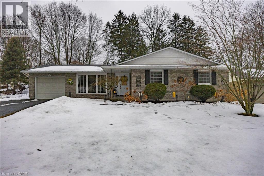 70 Berkley Crescent, Simcoe, ON - Outdoor