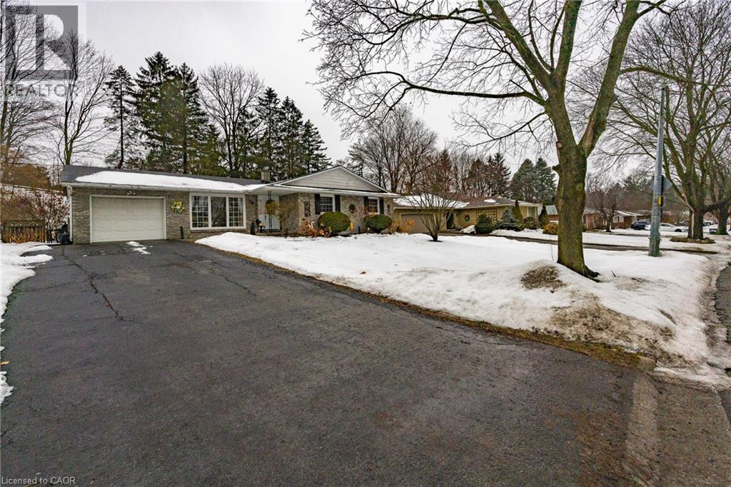 70 Berkley Crescent, Simcoe, ON - Outdoor