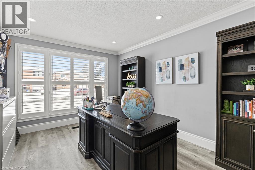 27 Barbara Court, Hamilton, ON - Indoor Photo Showing Office