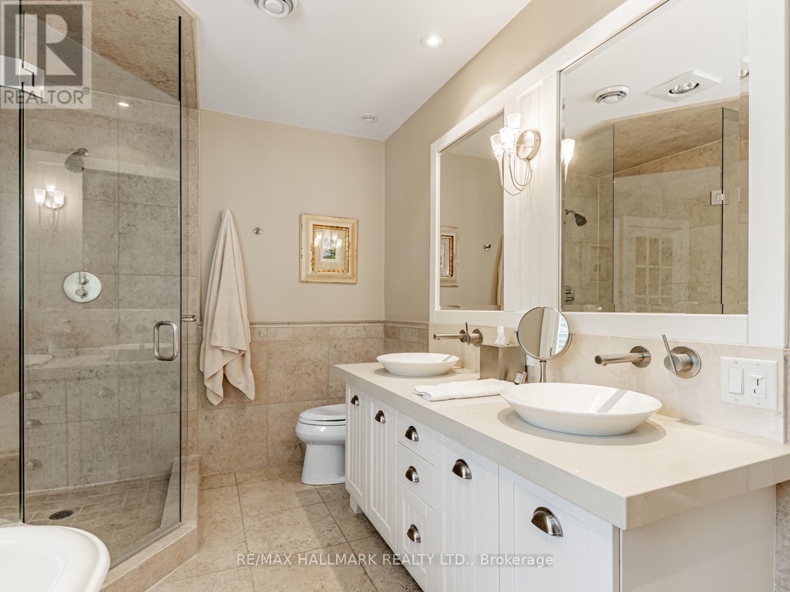 88 Ames Circle, Toronto, ON - Indoor Photo Showing Bathroom