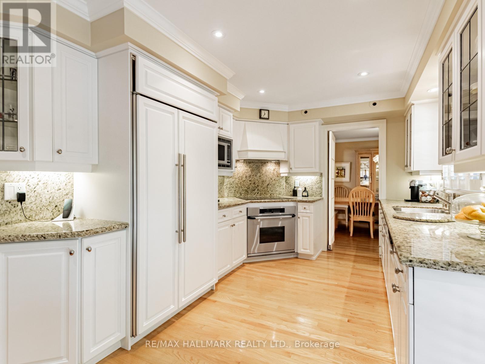 88 Ames Circle, Toronto, ON - Indoor Photo Showing Kitchen With Upgraded Kitchen
