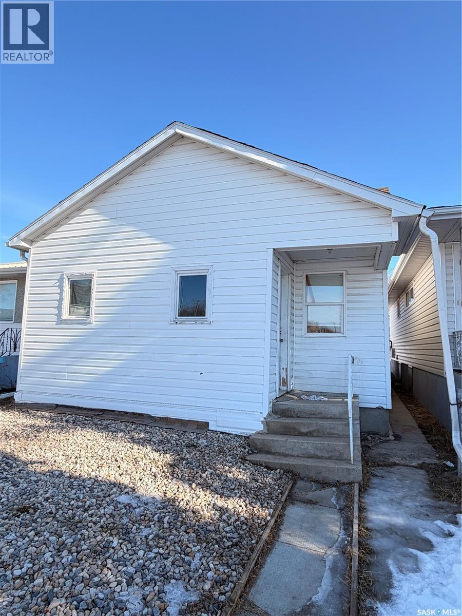 1605 Retallack Street, Regina, SK - Outdoor