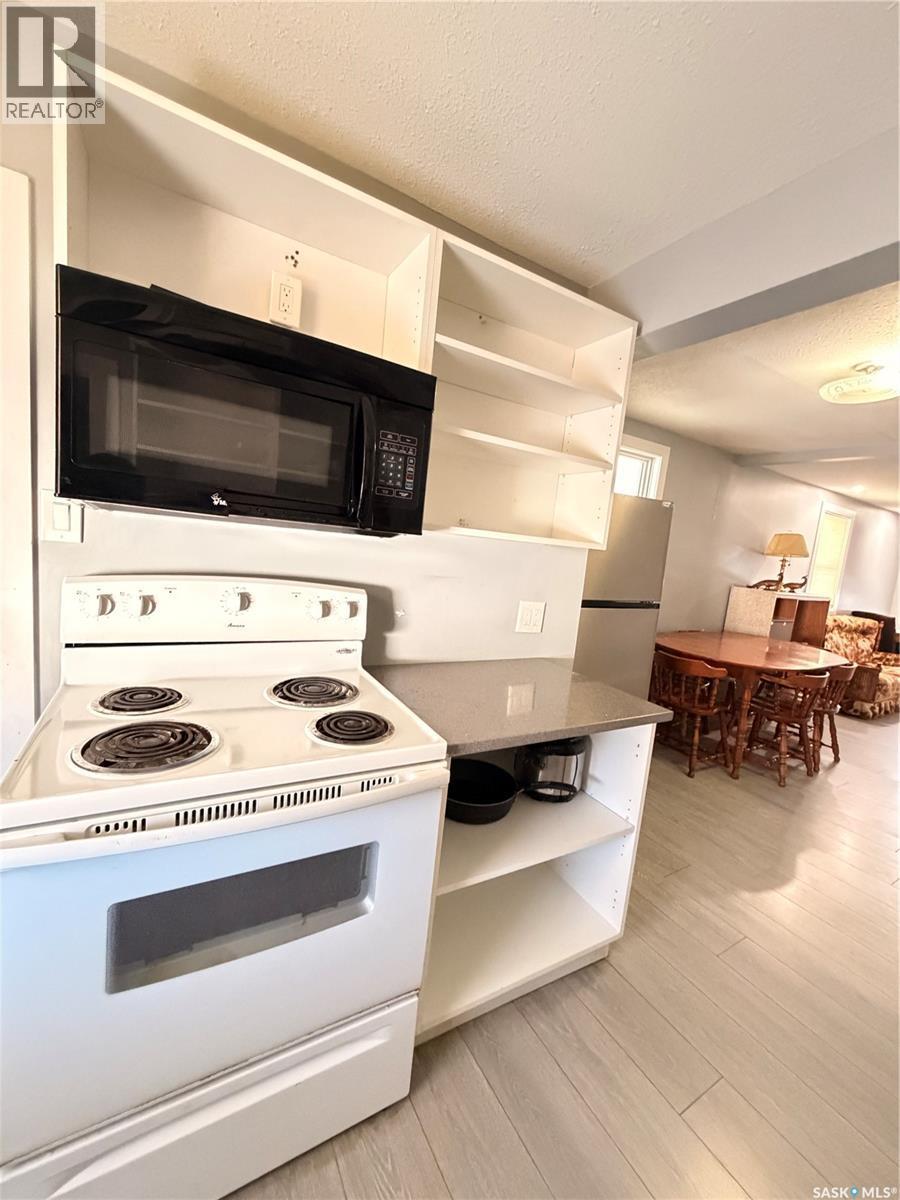 1605 Retallack Street, Regina, SK - Indoor Photo Showing Kitchen