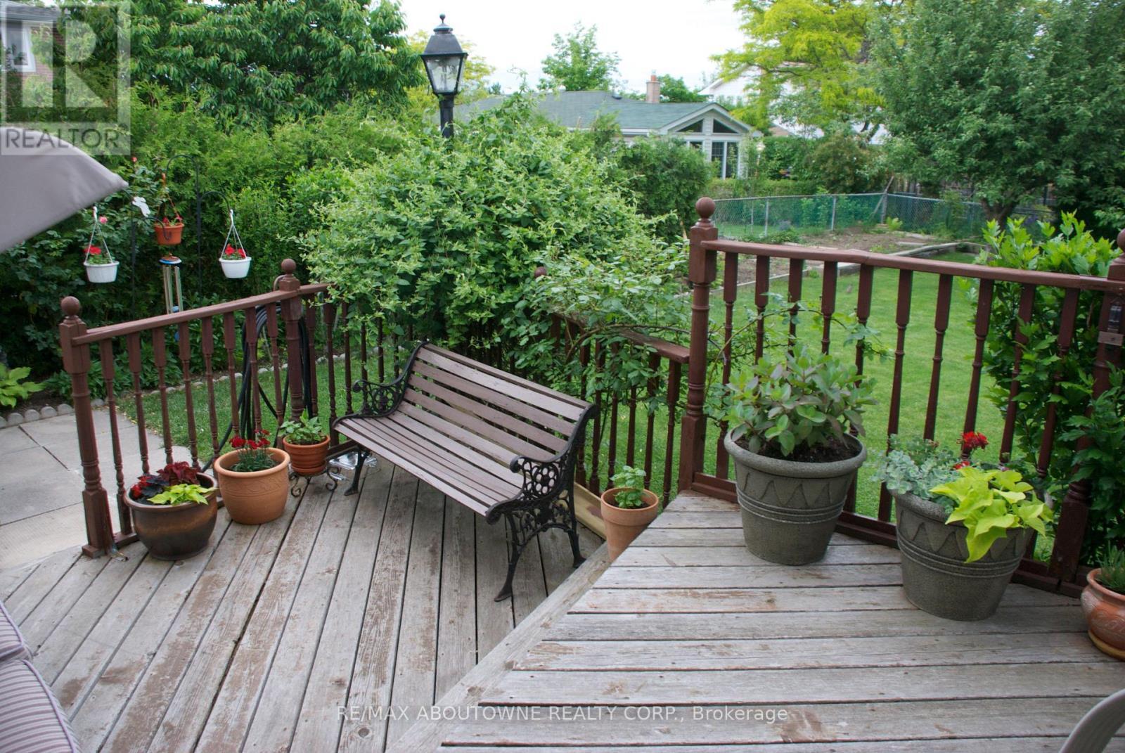 1245 Tyneburn Crescent, Mississauga, ON - Outdoor With Deck Patio Veranda With Exterior