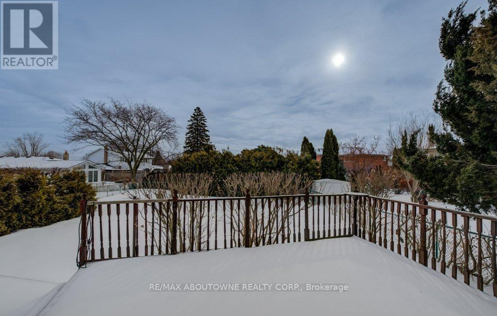 1245 Tyneburn Crescent, Mississauga, ON - Outdoor