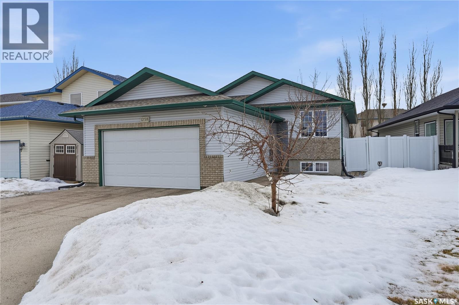 1258 Degelman Drive, Regina, SK - Outdoor
