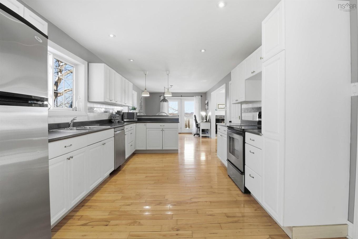 11 Maplewood Drive, Halifax, NS