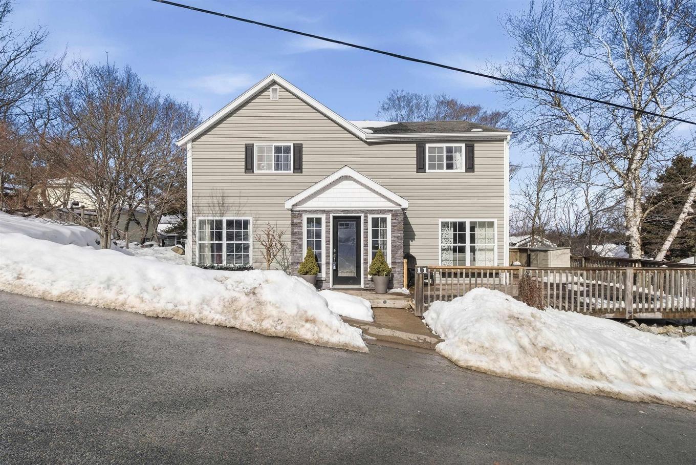 11 Maplewood Drive, Halifax, NS